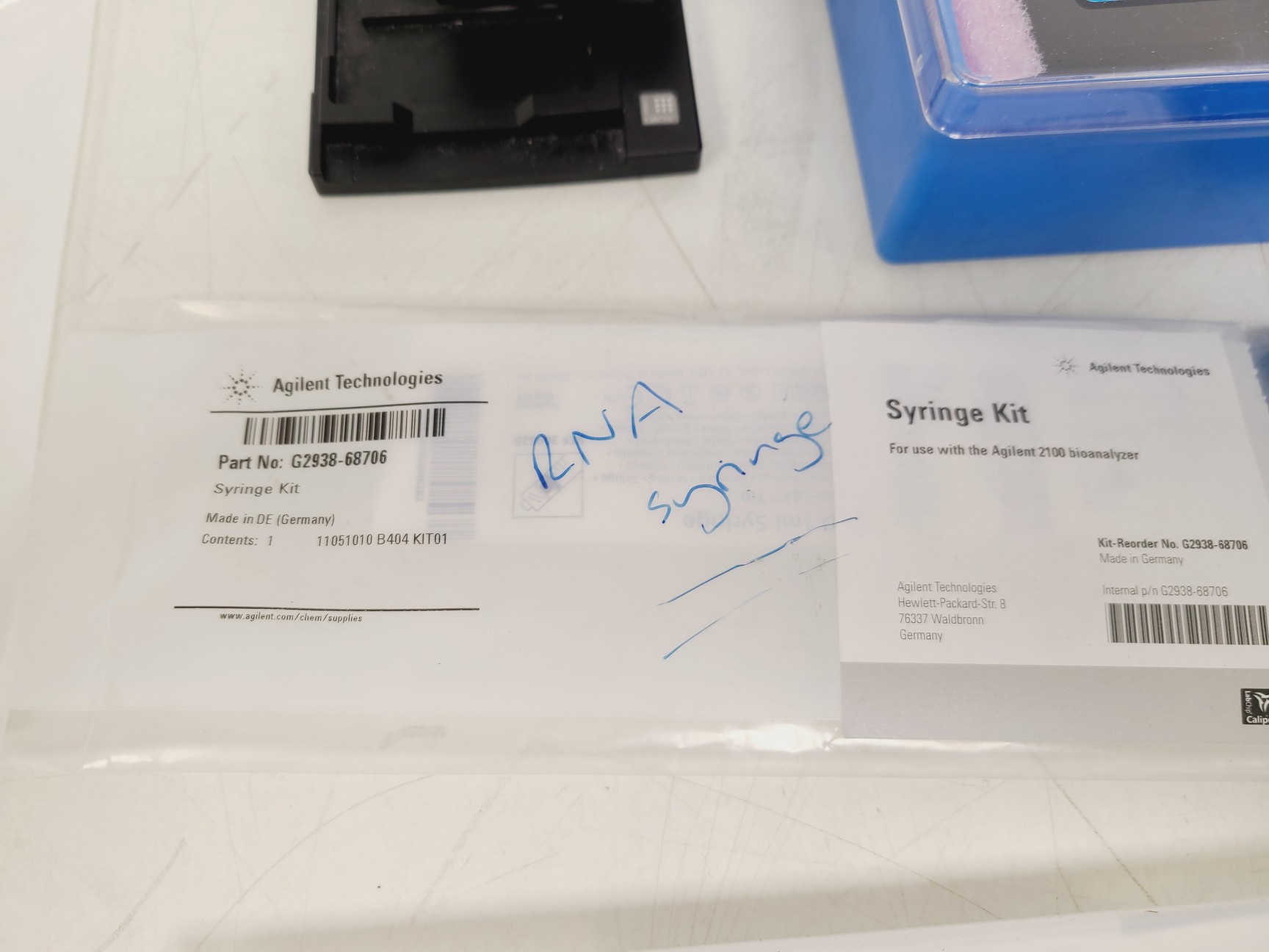 Image of Agilent 2100 Bioanalyzer (G2939A) w/ Various Accessories Lab