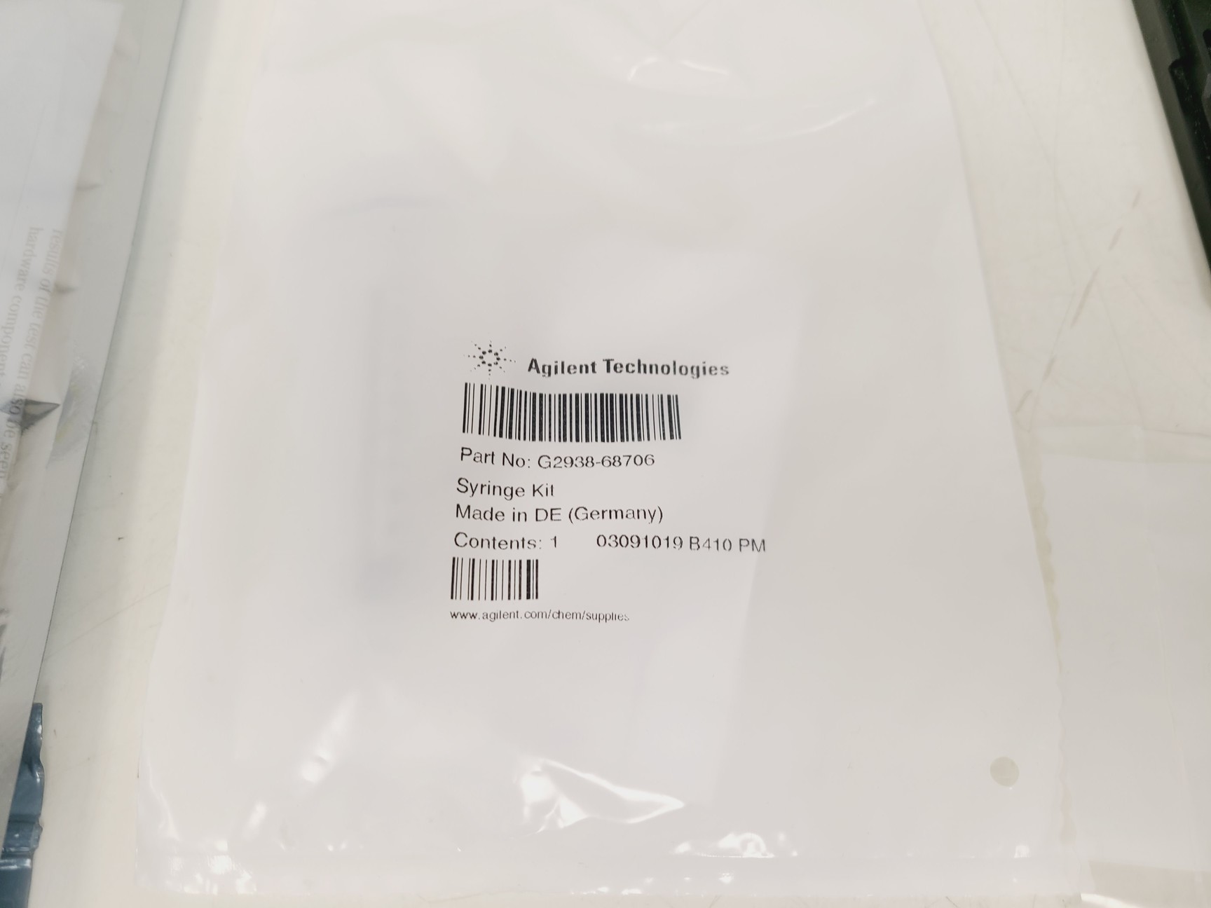 Image of Agilent 2100 Bioanalyzer (G2939A) w/ Various Accessories Lab