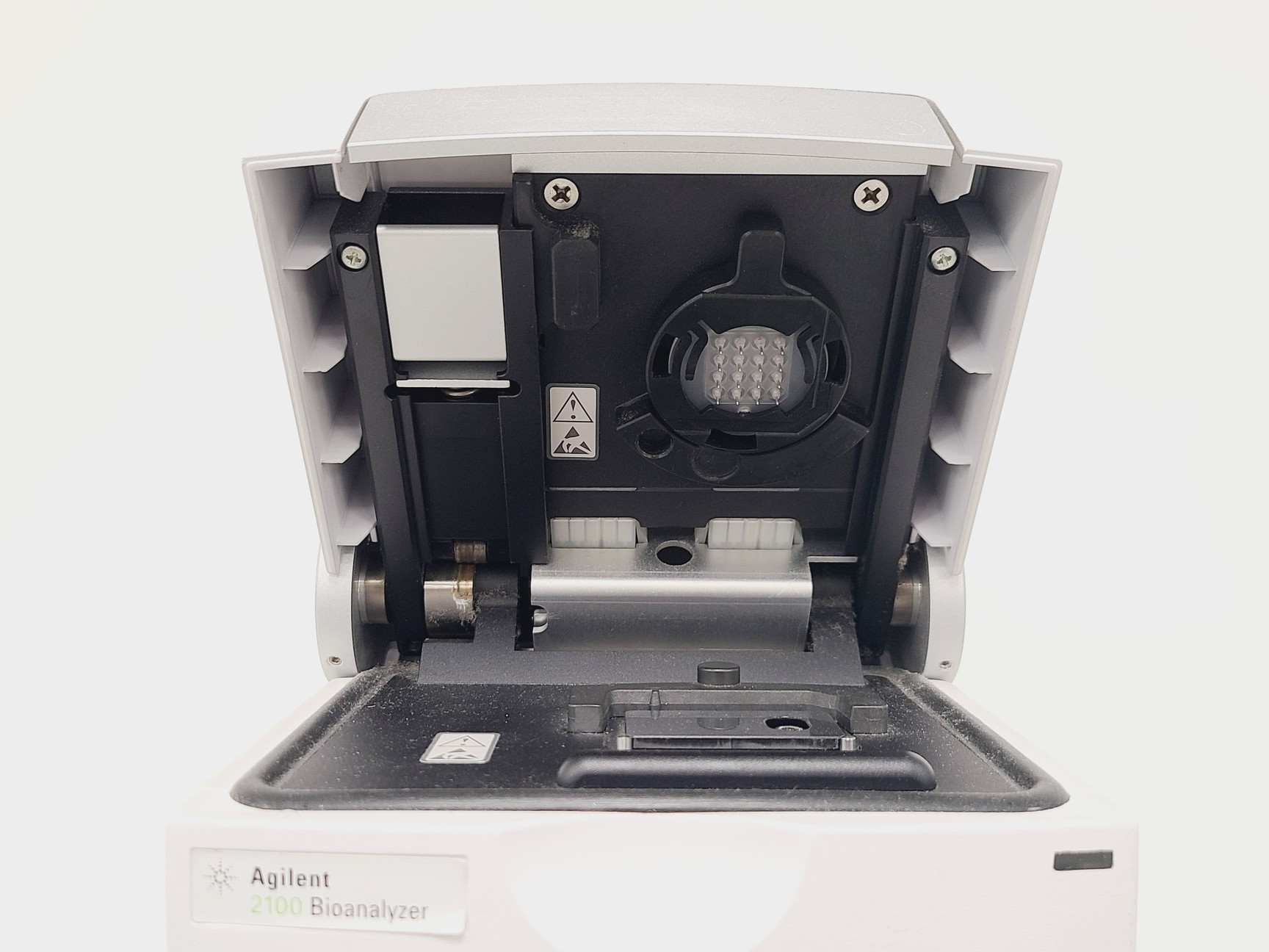 Image of Agilent 2100 Bioanalyzer (G2939A) w/ Various Accessories Lab