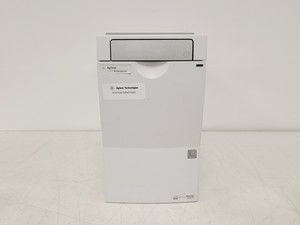 Thumbnail image of Agilent 2100 Bioanalyzer (G2939A) w/ Various Accessories Lab