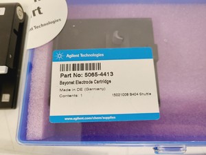 Thumbnail image of Agilent 2100 Bioanalyzer (G2939A) w/ Various Accessories Lab