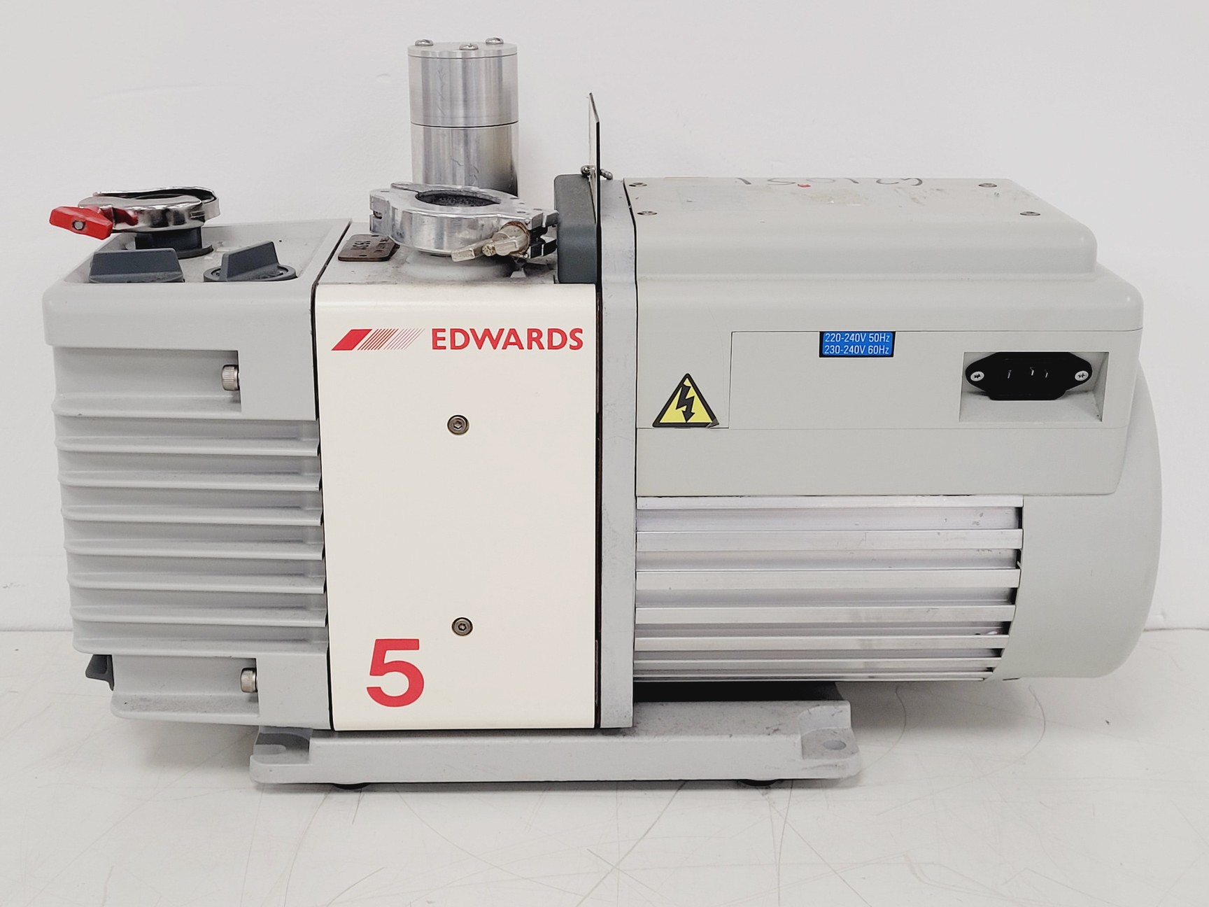 Image of SalvisLab VC50 Vacuum Drying Oven w/ Edwards RV5 Vacuum Pump