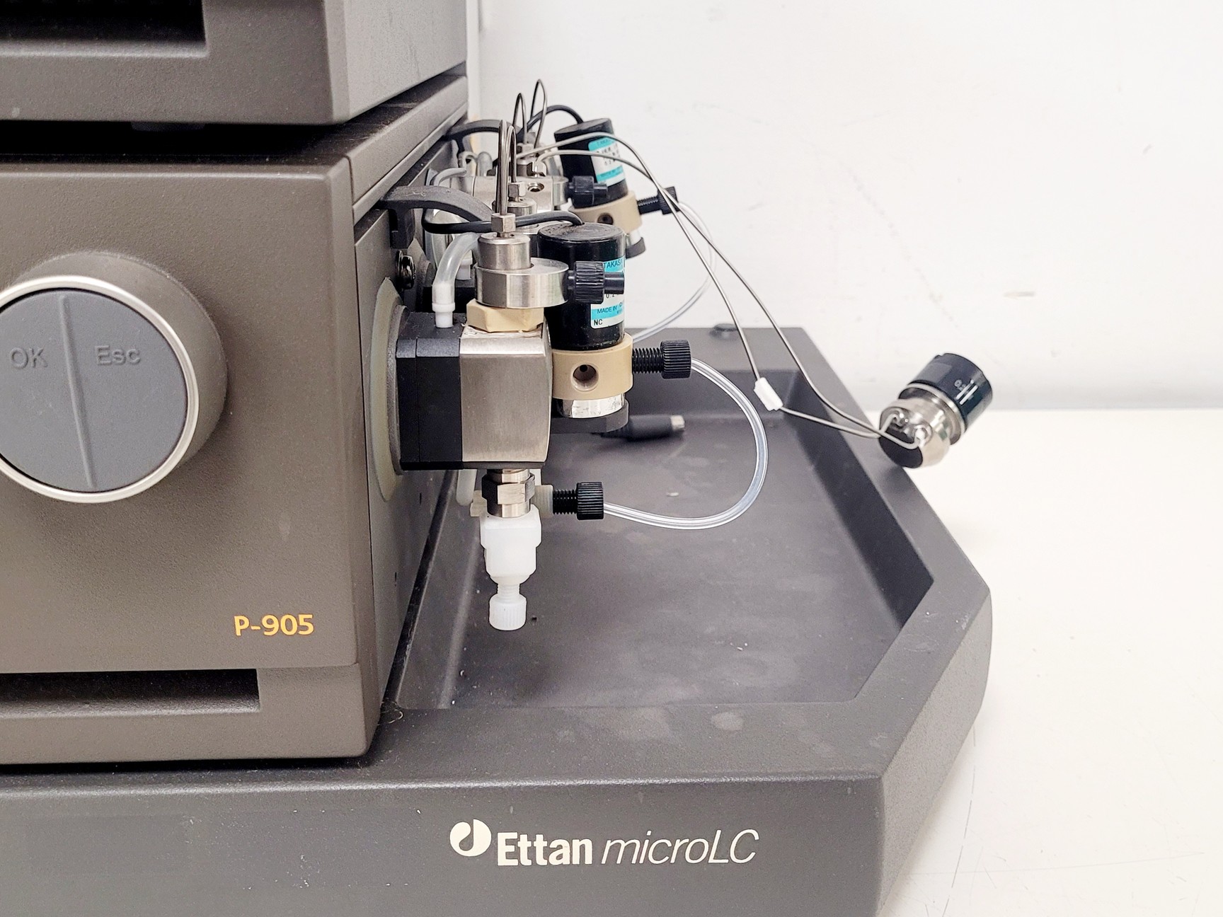 Image of Amersham Biosciences FPLC P-905 Pump & UPC-900 UV Controller Ettan MicroLC