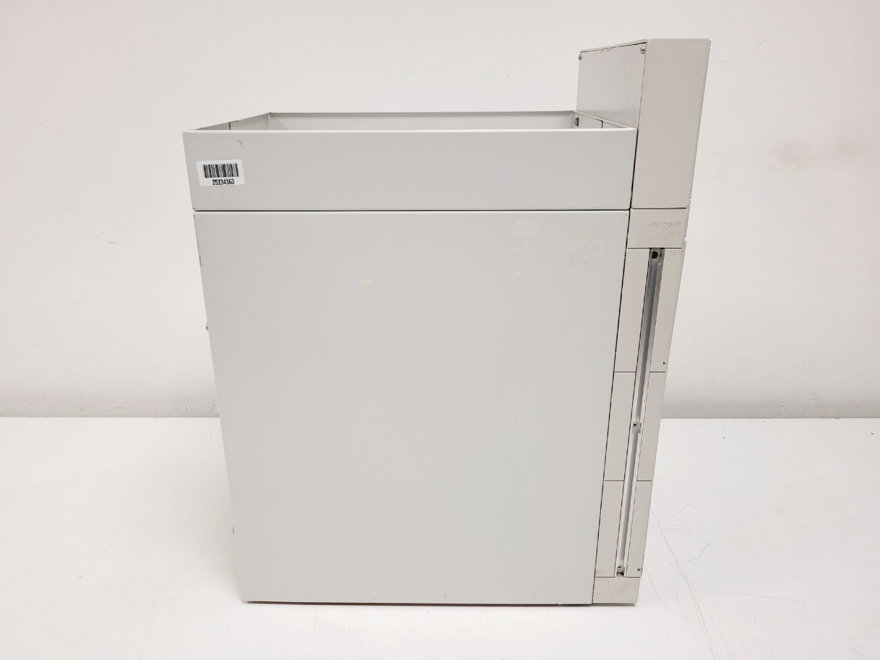 Image of Gilson HPLC 331 Pump HPLC Chromatography Lab