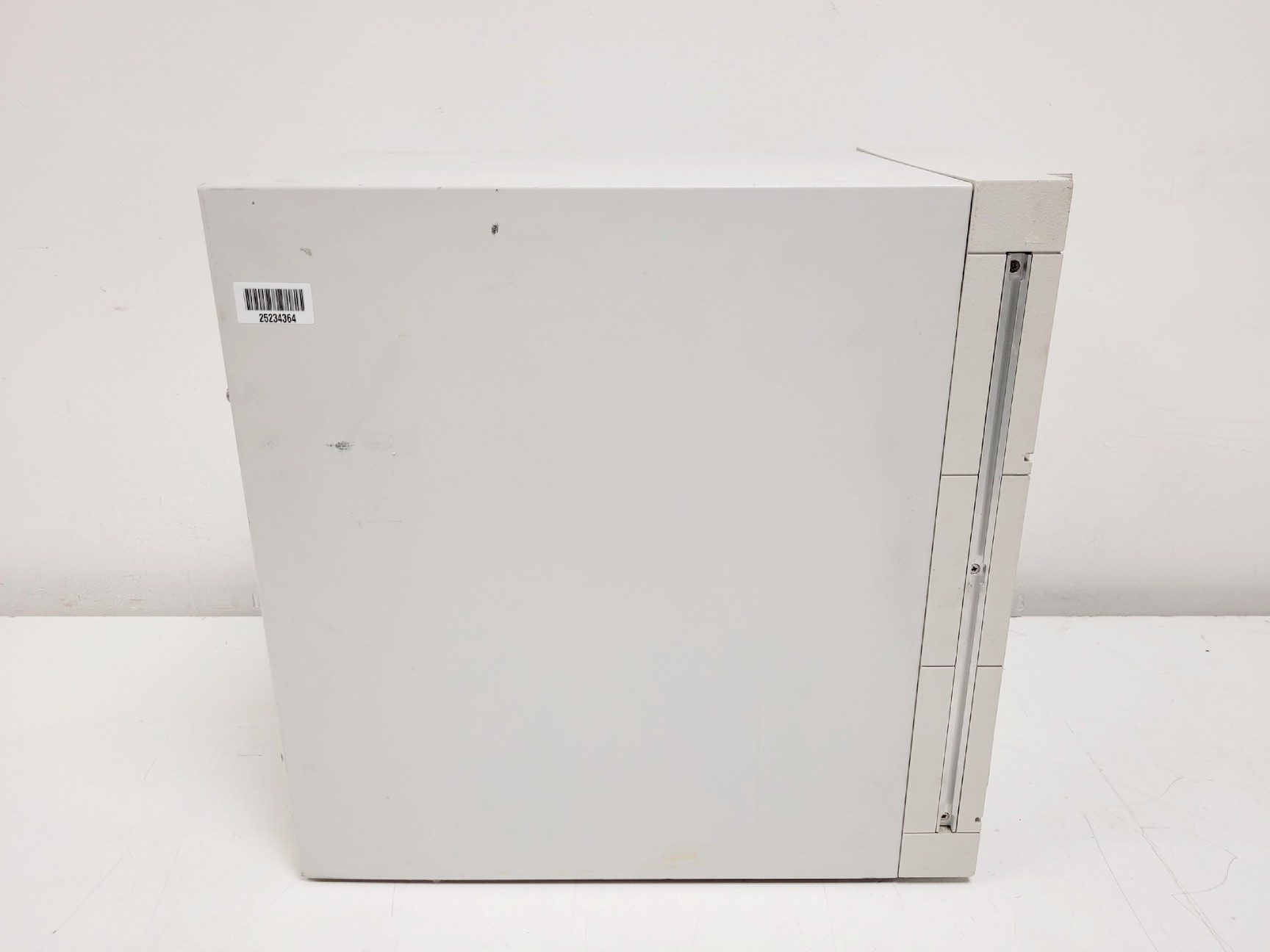 Image of Gilson HPLC 332 Pump HPLC Chromatography Lab