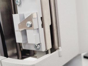 Thumbnail image of Bruker CP-8400 Auto Sampler