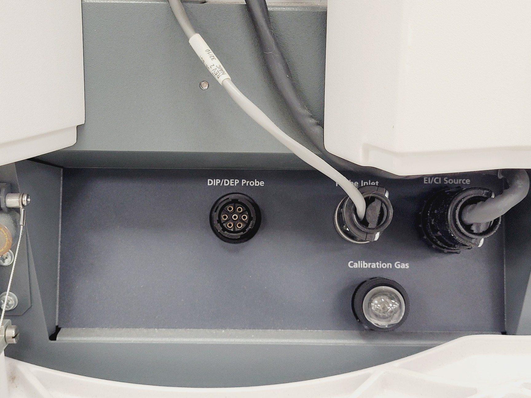 Image of Bruker 300-MS SQ Mass Spectrometer Lab