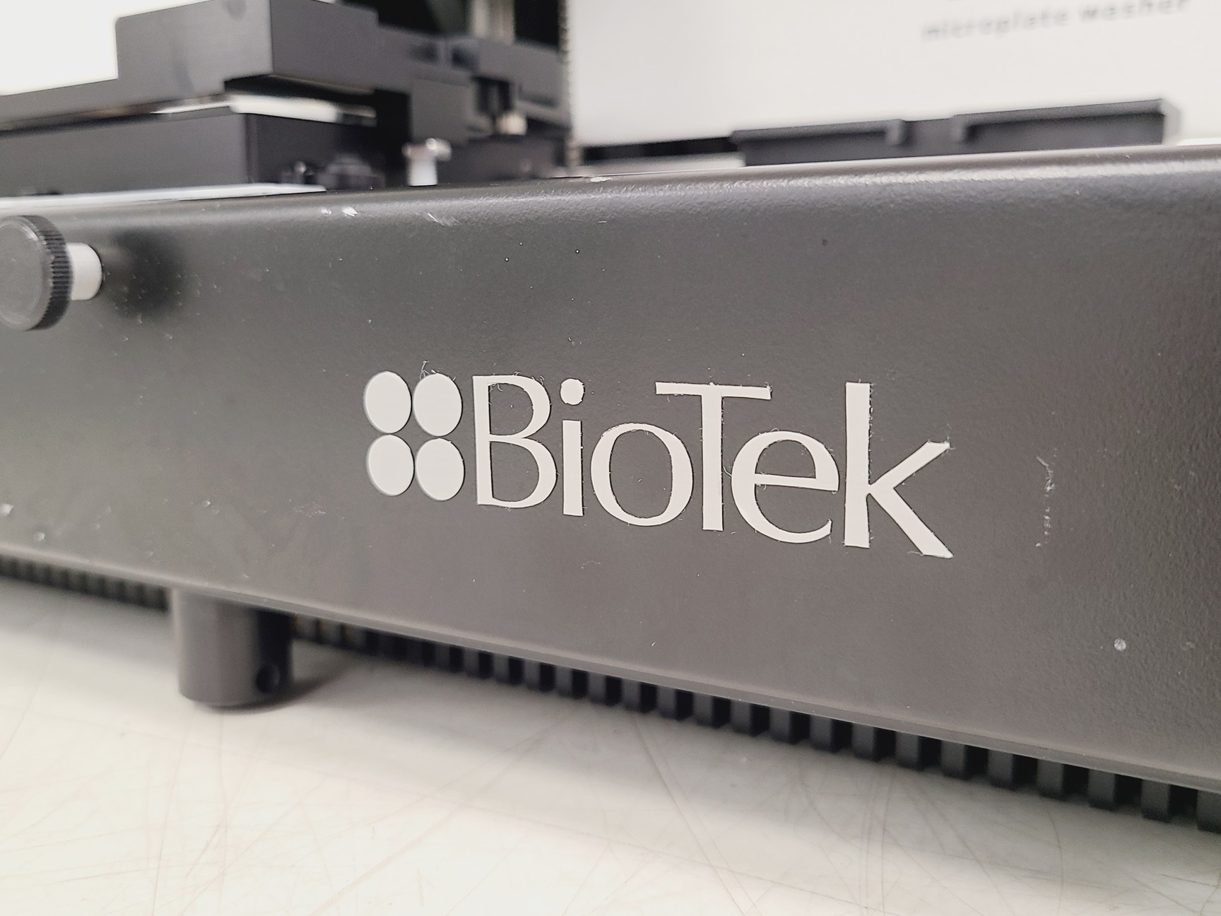 Image of Agilent Biotek 405 LS Microplate Washer w/ Vacuum Pump, Accessories & Software