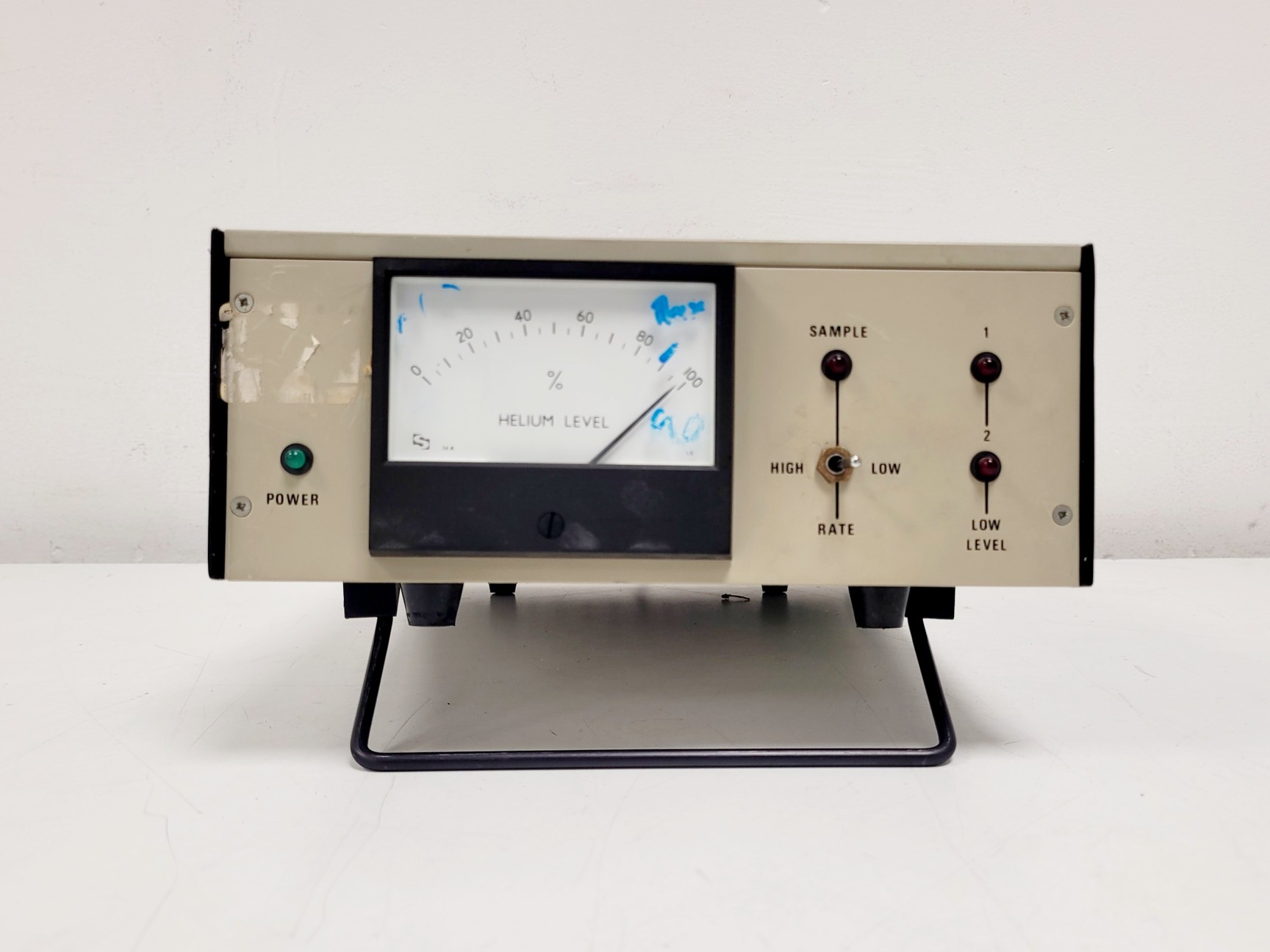 Image of Oxford Instruments C28232 Superconducting Magnet System w/ Helium Gauge & Cables
