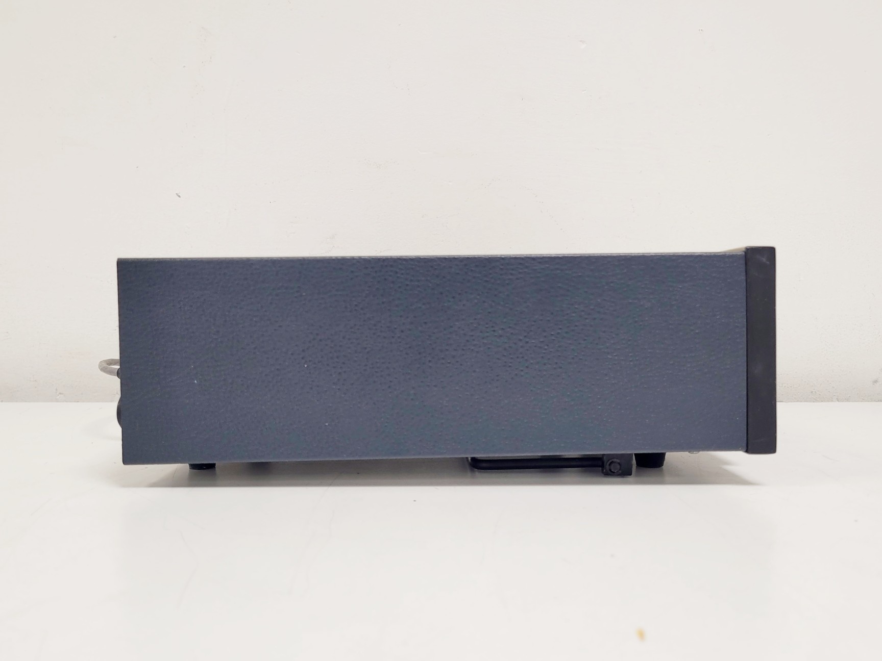 Image of Oxford Instruments C28232 Superconducting Magnet System w/ Helium Gauge & Cables