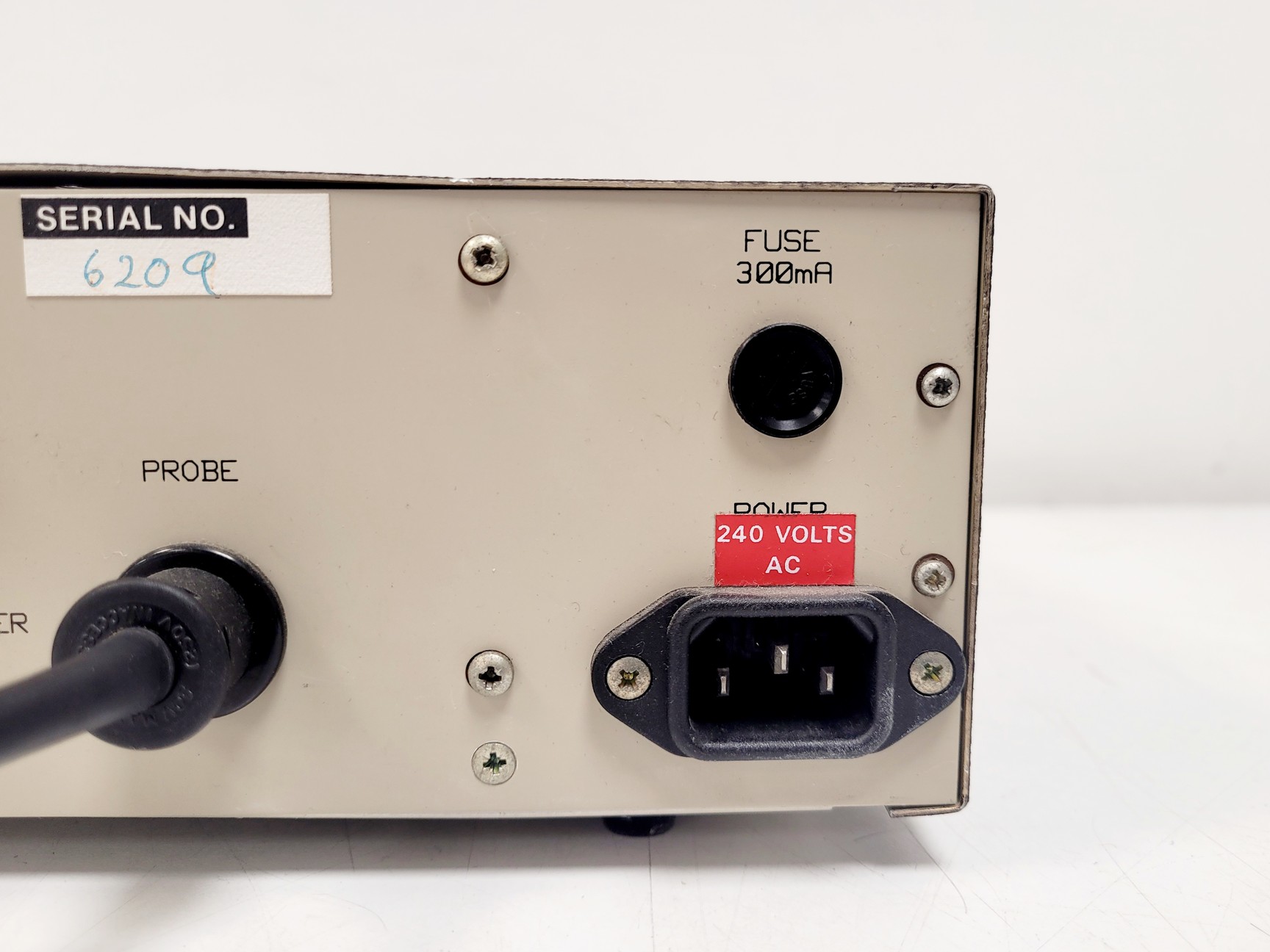 Image of Oxford Instruments C28232 Superconducting Magnet System w/ Helium Gauge & Cables