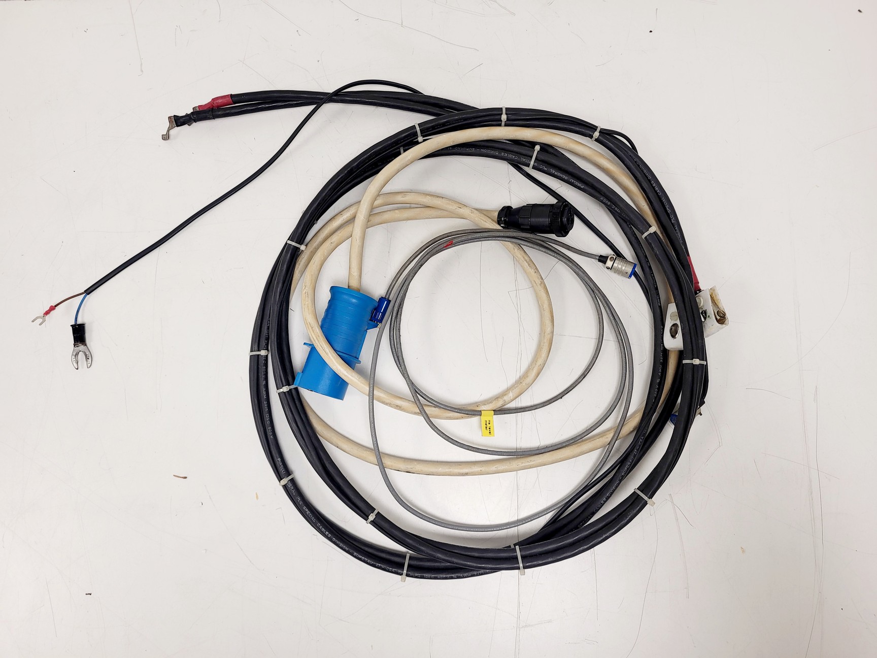 Image of Oxford Instruments C28232 Superconducting Magnet System w/ Helium Gauge & Cables