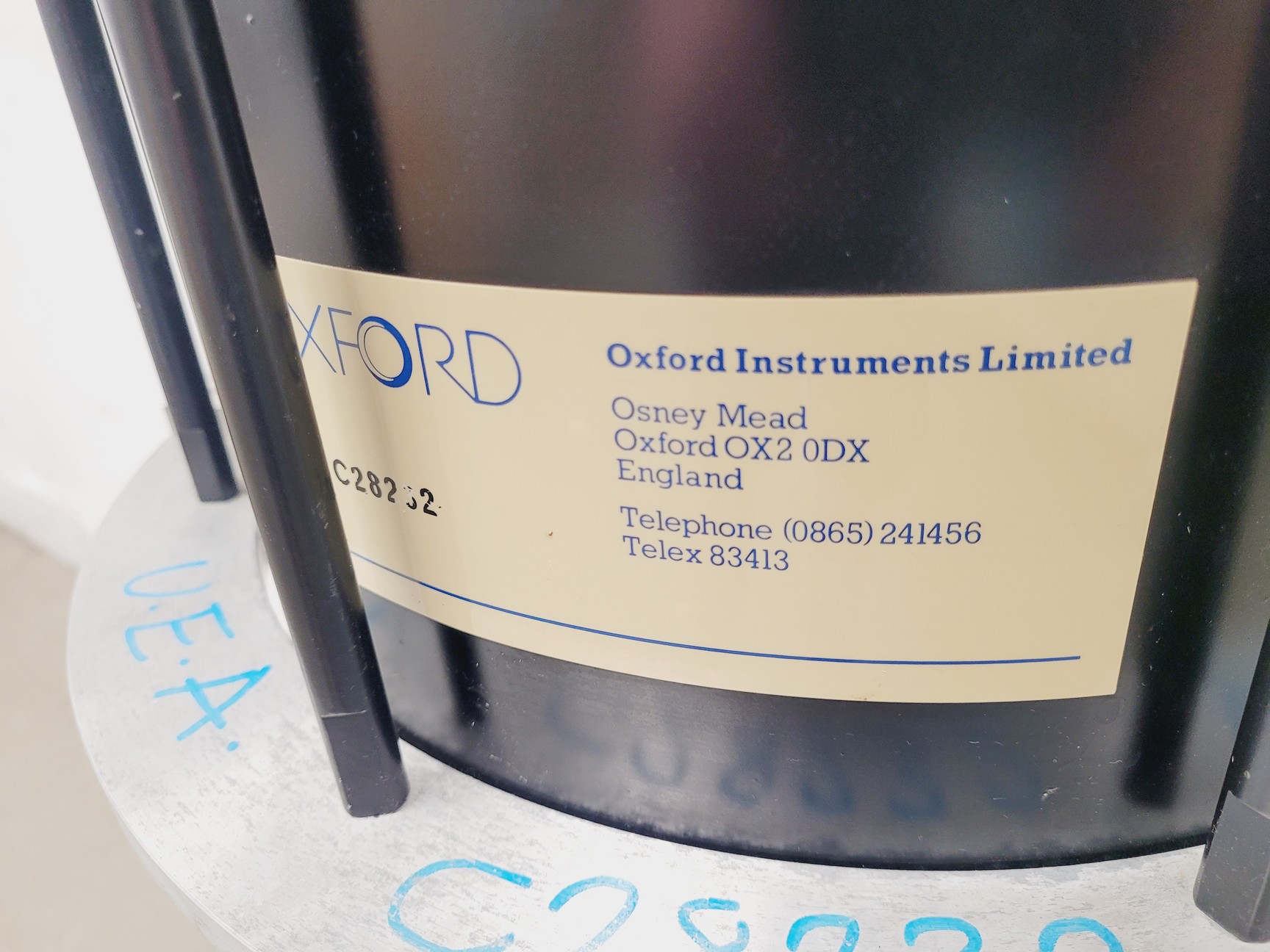Image of Oxford Instruments C28232 Superconducting Magnet System w/ Helium Gauge & Cables