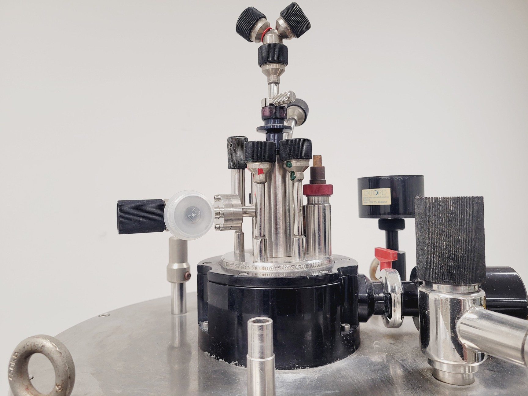 Image of Oxford Instruments Superconducting Magnet System w/ Nitrogen/Helium Gauge
