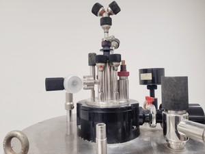 Thumbnail image of Oxford Instruments Superconducting Magnet System w/ Nitrogen/Helium Gauge