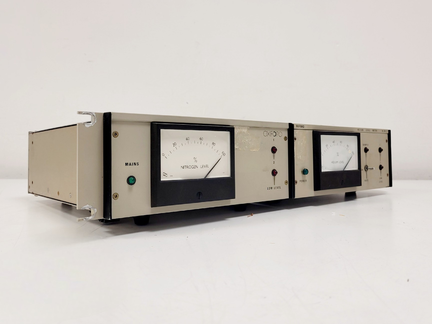 Image of Oxford Instruments Superconducting Magnet System w/ Nitrogen/Helium Gauge