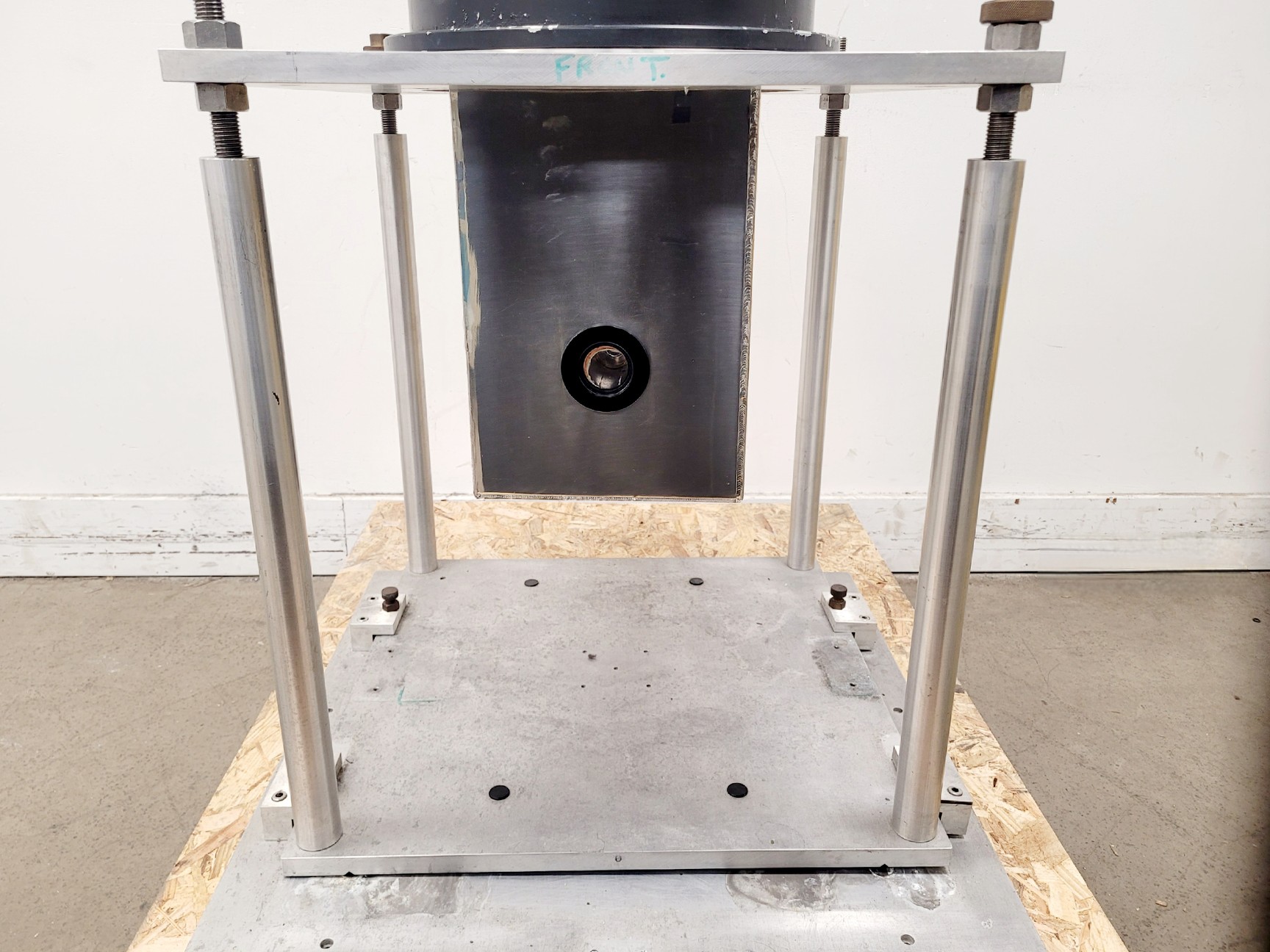 Image of Oxford Instruments Superconducting Magnet System w/ Nitrogen/Helium Gauge