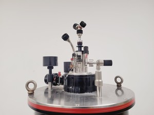Thumbnail image of Oxford Instruments Superconducting Magnet System w/ Nitrogen/Helium Gauge