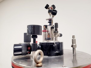 Thumbnail image of Oxford Instruments Superconducting Magnet System w/ Nitrogen/Helium Gauge