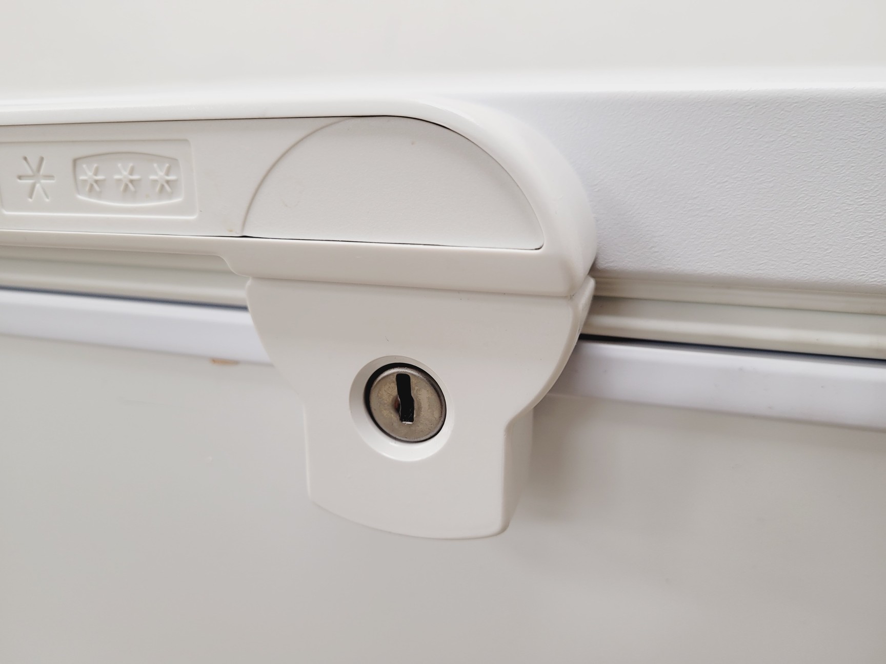 Image of Labcold RLCF1520 Laboratory Freezer 416L