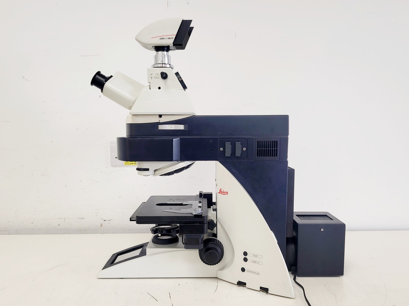 Image of Leica DM6000 Fluorescence Microscope System w/ PC (EL6000, CTR6000)