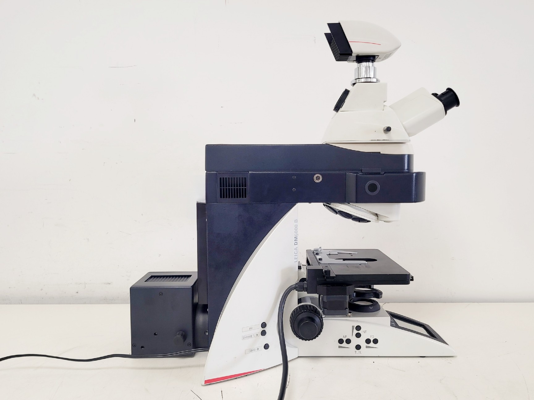 Image of Leica DM6000 Fluorescence Microscope System w/ PC (EL6000, CTR6000)