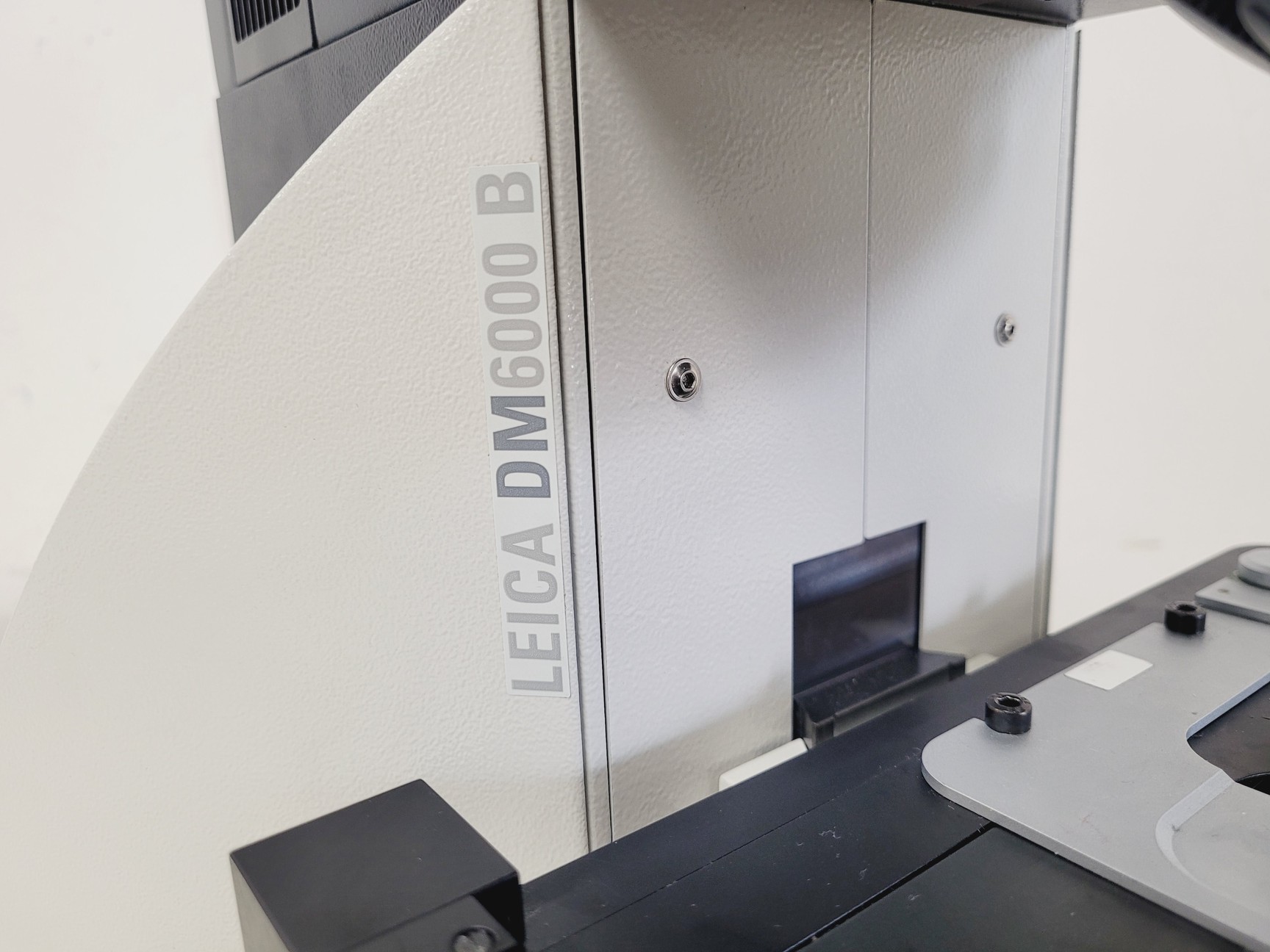 Image of Leica DM6000 Fluorescence Microscope System w/ PC (EL6000, CTR6000)