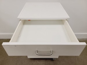 Thumbnail image of Job lot of 6 x White 4 Drawer Cabinets Lab