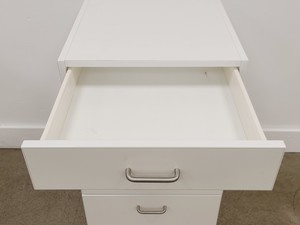 Thumbnail image of Job lot of 6 x White 4 Drawer Cabinets Lab
