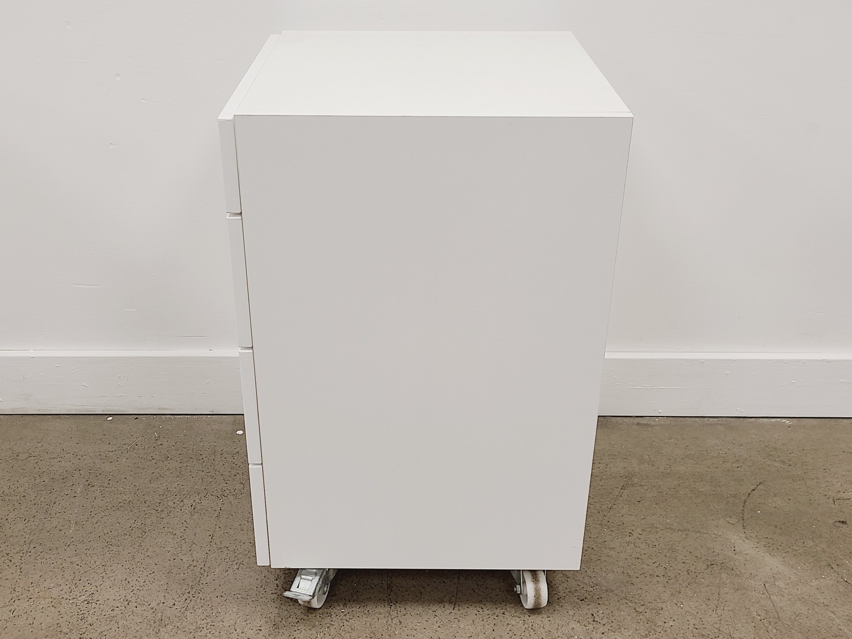 Image of Job lot of 6 x White 4 Drawer Cabinets Lab