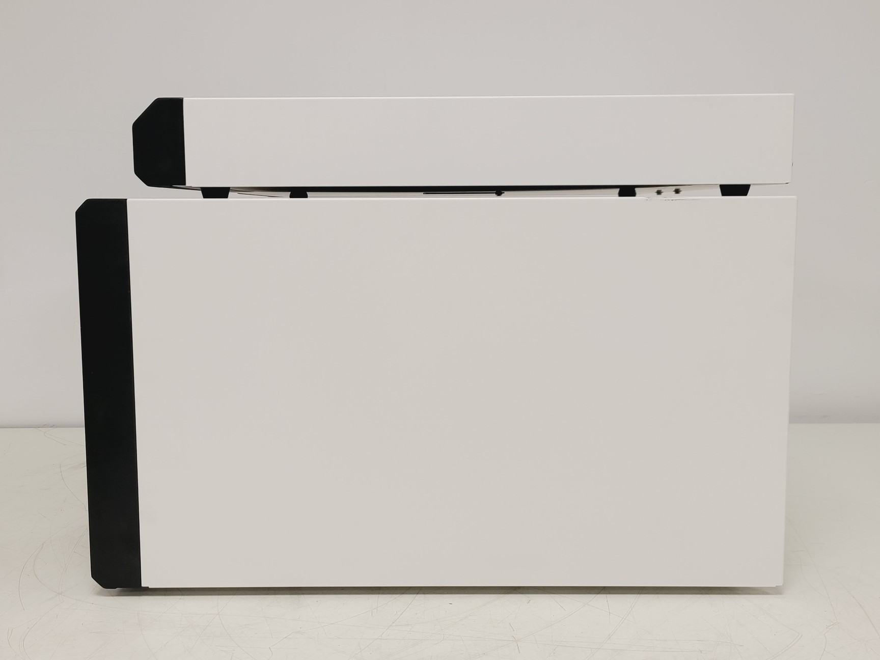 Image of GE Amersham Typhoon 5 Bimolecular Imager w/ Eraser, Cabinet, PC and Accessories