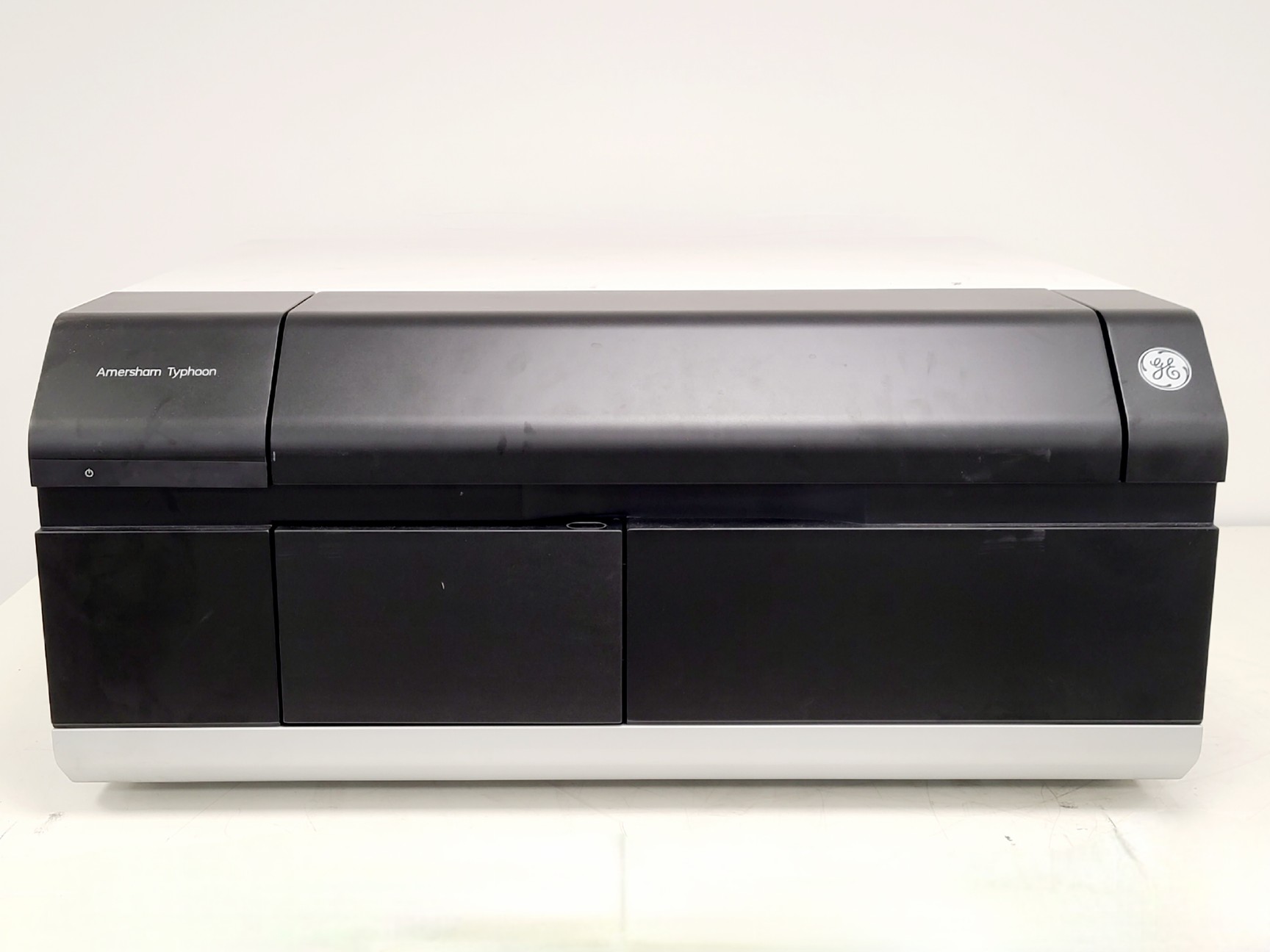 Image of GE Amersham Typhoon 5 Bimolecular Imager w/ Eraser, Cabinet, PC and Accessories