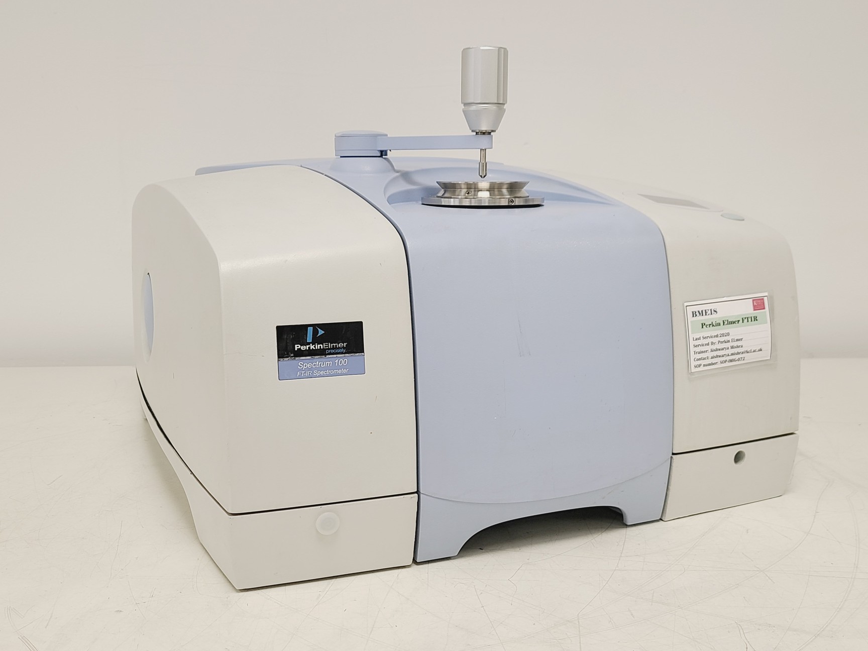 Image of Perkin Elmer Spectrum 100 FT-IR Spectrometer w/ Universal ATR Sampling Accessory