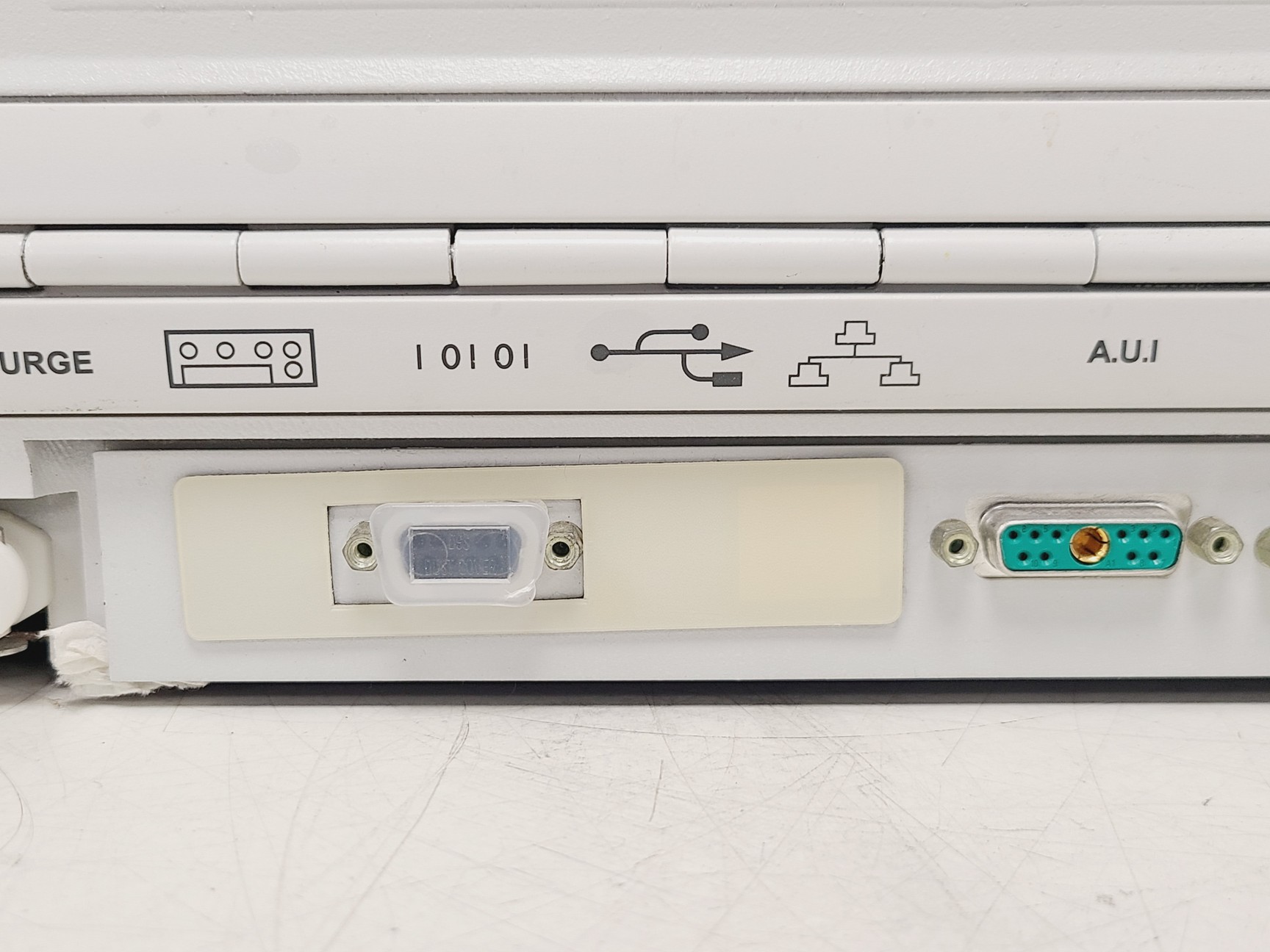 Image of Perkin Elmer Spectrum 100 FT-IR Spectrometer w/ Universal ATR Sampling Accessory