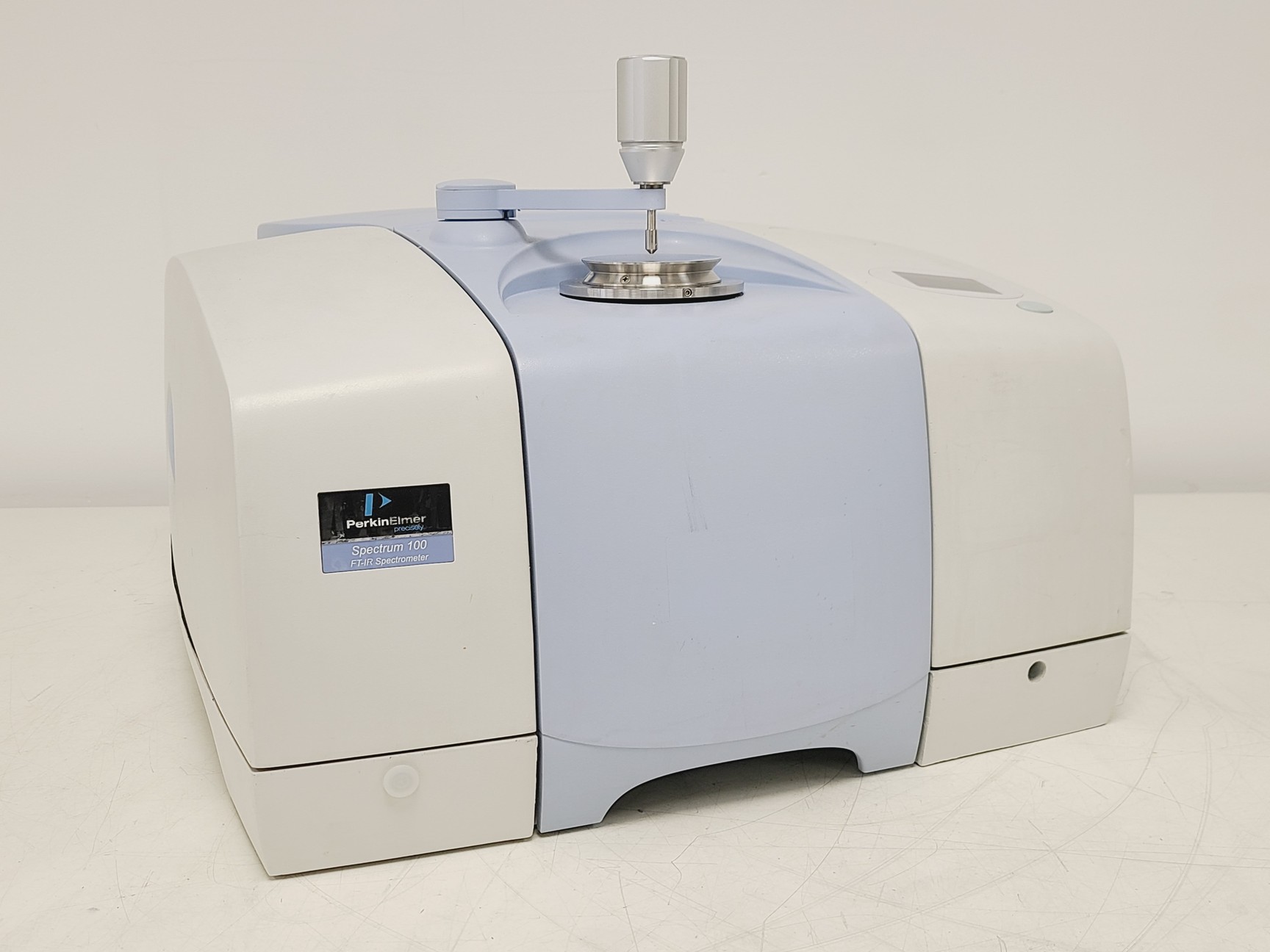 Image of Perkin Elmer Spectrum 100 FT-IR Spectrometer w/ Universal ATR Sampling Accessory