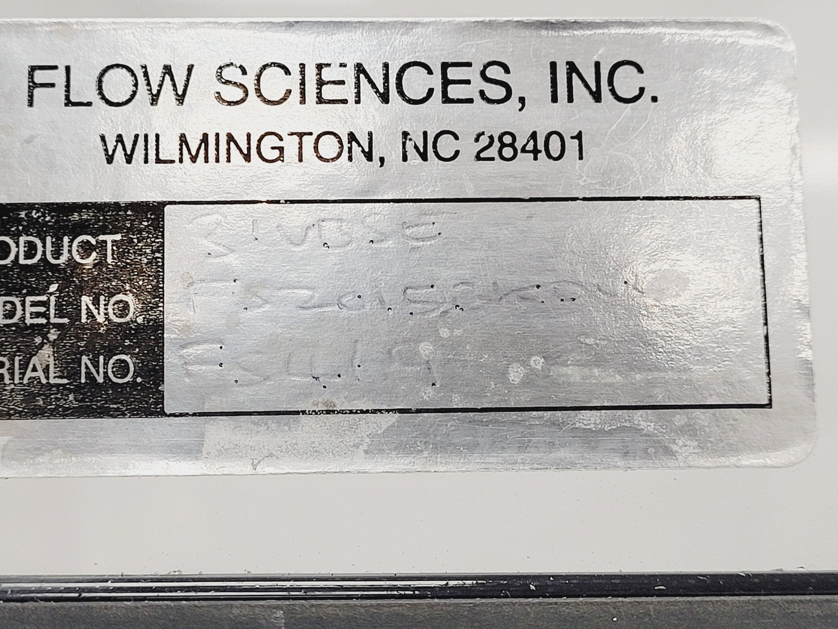 Image of Flow Sciences 31VBSE Ventilated Balance Enclosure W/ Extractor Fan