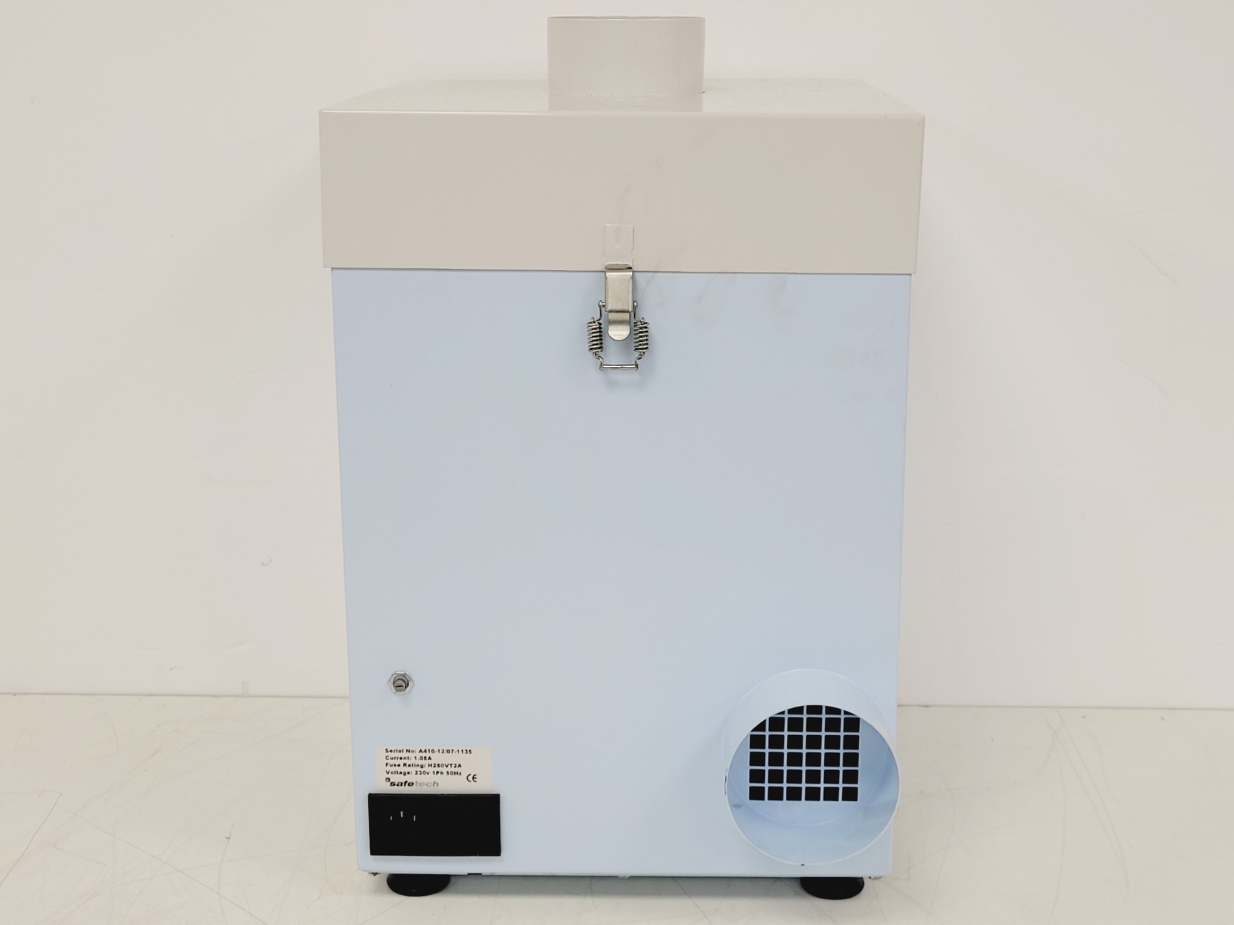 Image of Flow Sciences 31VBSE Ventilated Balance Enclosure W/ Extractor Fan