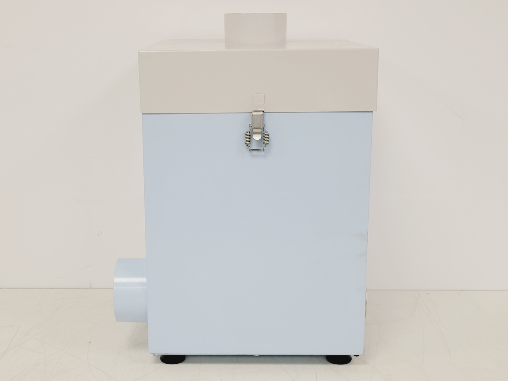 Image of Flow Sciences 31VBSE Ventilated Balance Enclosure W/ Extractor Fan