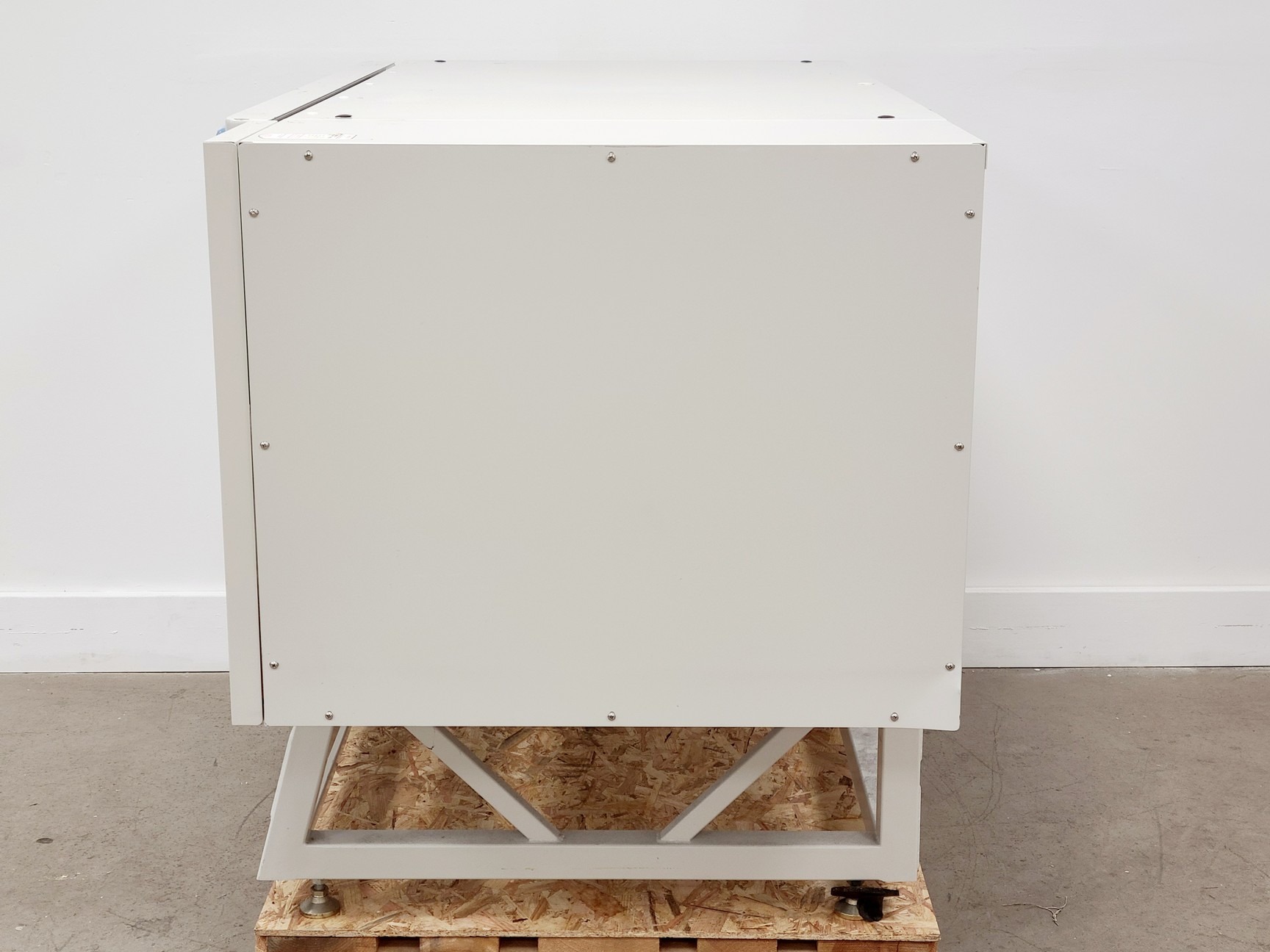 Image of Thermo Scientific MaxQ 8000 496 SHKE8000-8CE Floor Standing Shaking Incubator