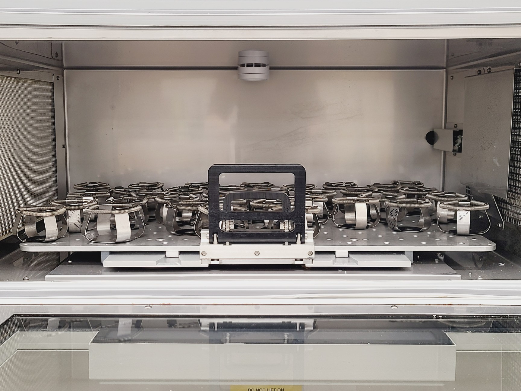 Image of Thermo Scientific MaxQ 8000 496 SHKE8000-8CE Floor Standing Shaking Incubator
