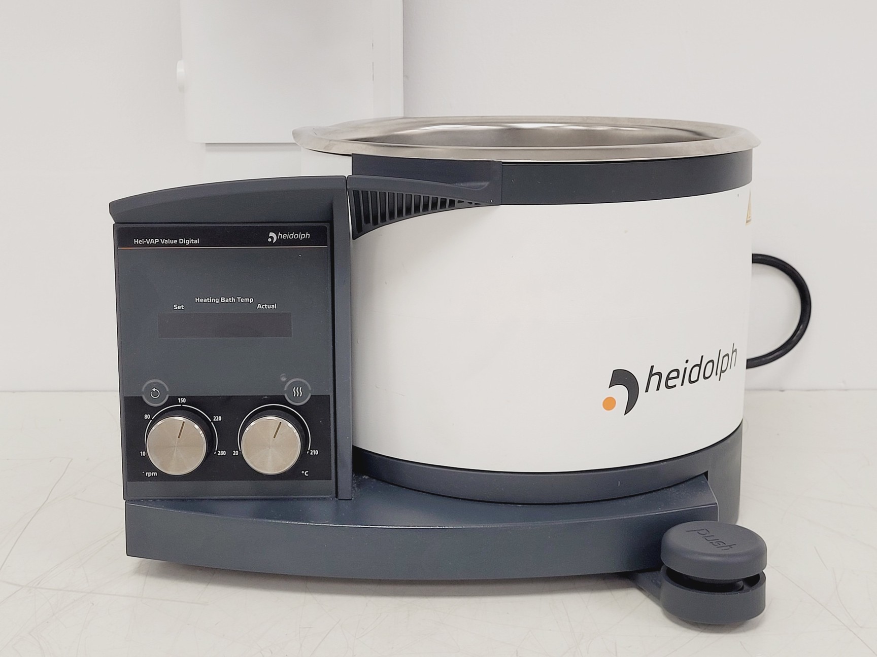 Image of Heidolph Heizbad Hei-VAP Rotary Evaporator W/ Heidolph Water Bath 