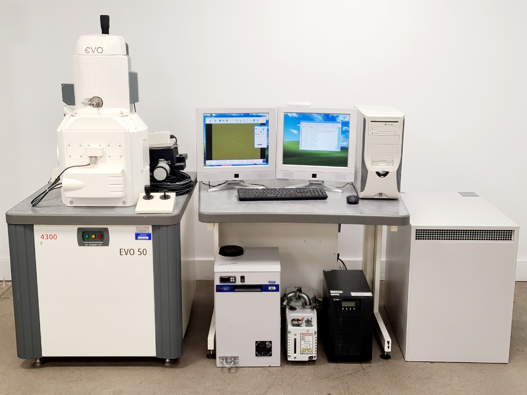 Image of Zeiss Evo50 SEM W/ PCs, ATC KTD2000 Chiller, 2 x XFlash IPL SVE & Accessories