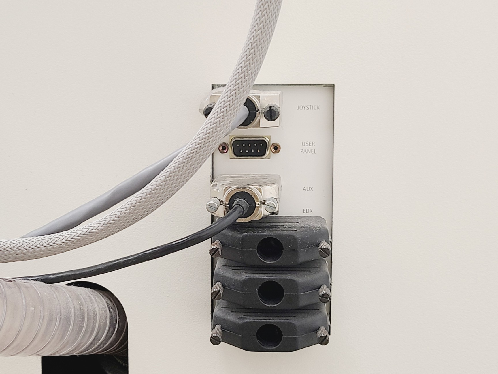 Image of Zeiss Evo50 SEM W/ PCs, ATC KTD2000 Chiller, 2 x XFlash IPL SVE & Accessories