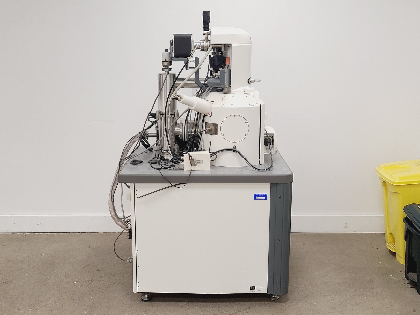 Image of Zeiss Evo50 SEM W/ PCs, ATC KTD2000 Chiller, 2 x XFlash IPL SVE & Accessories