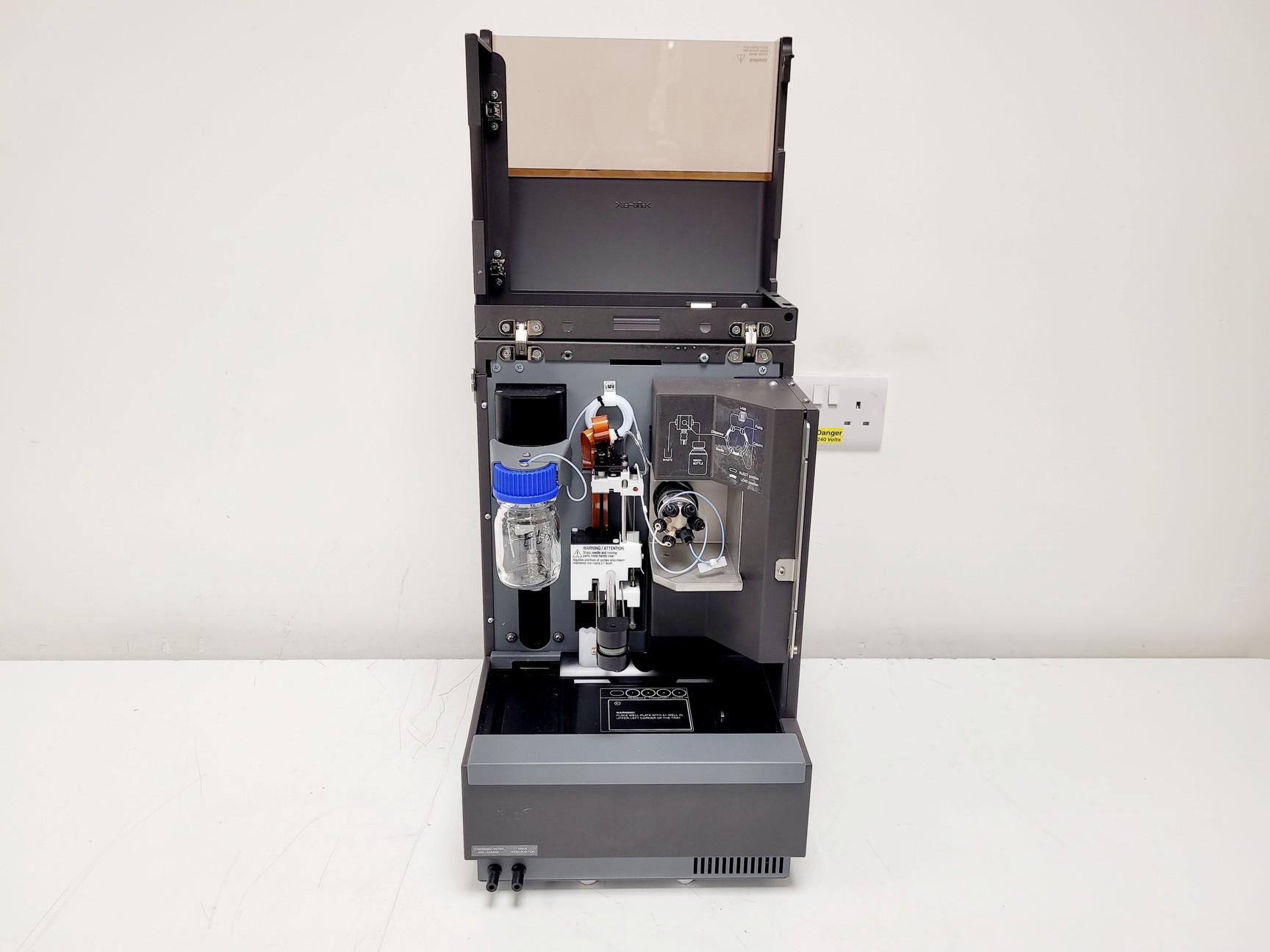 Image of ÄKTA Autosampler A-900 Automated Sample Injection Module FPLC Chromatography 