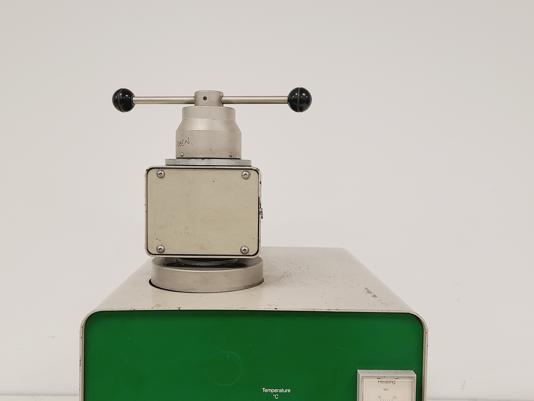 Image of Struers Prontopress-2 Automatic Metallographic Mounting Press