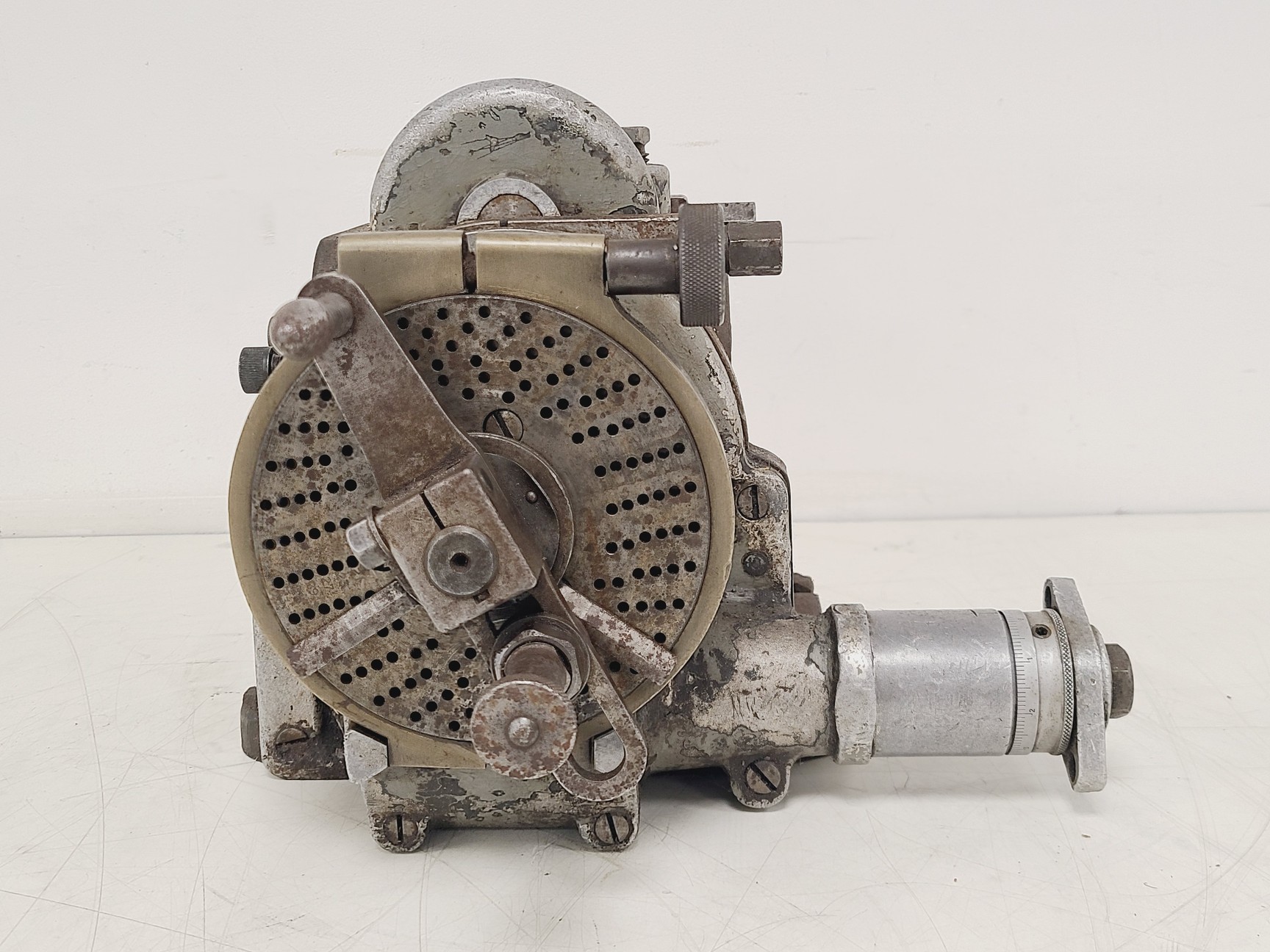 Image of Kearney and Trecker Milwaukee Dividing Head Model DH564