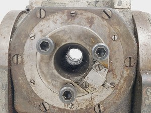 Thumbnail image of Kearney and Trecker Milwaukee Dividing Head Model DH564