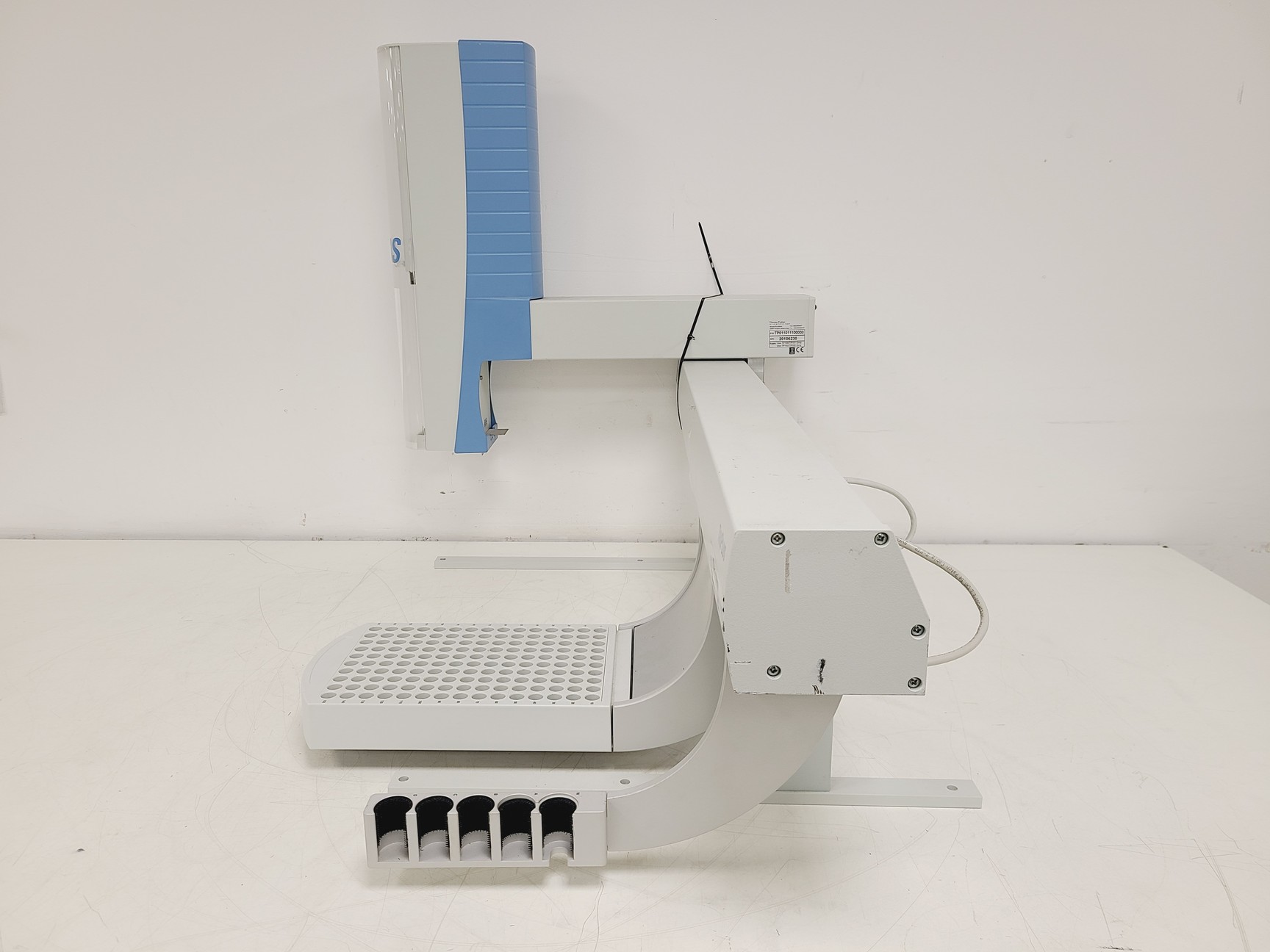 Image of Thermo Scientific TriPlus Autosampler HPLC P/N: TP100,TP201,TP011011100000