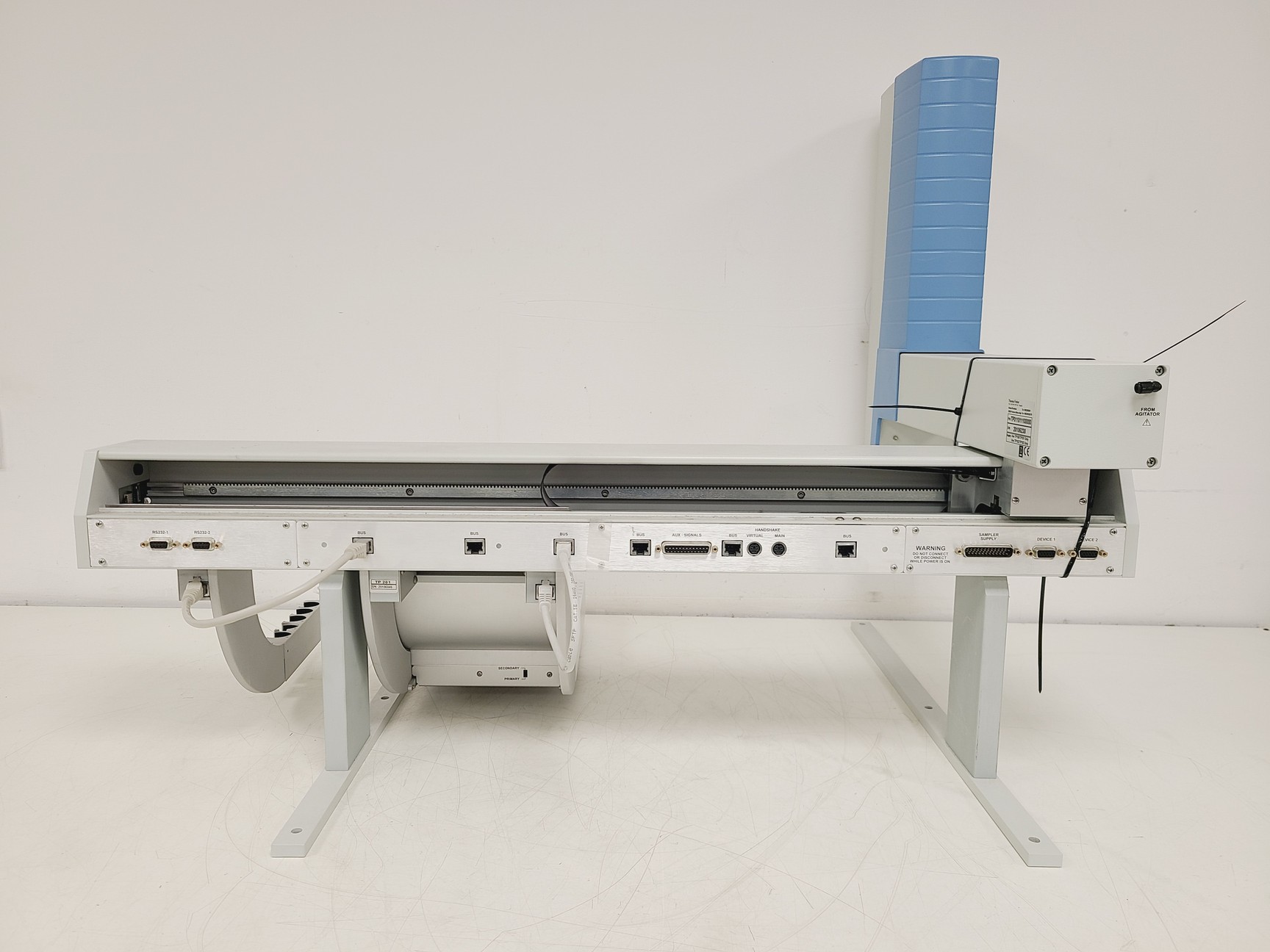 Image of Thermo Scientific TriPlus Autosampler HPLC P/N: TP100,TP201,TP011011100000